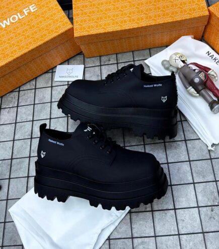 Naked wolves shoe