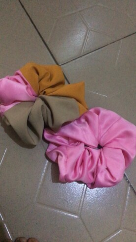 Scrunchies for your hair.