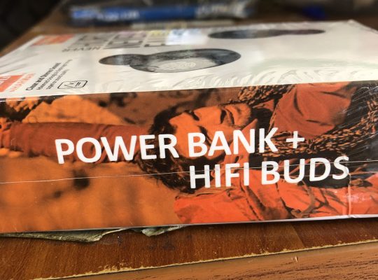 JBL Power bank + Hifi buds